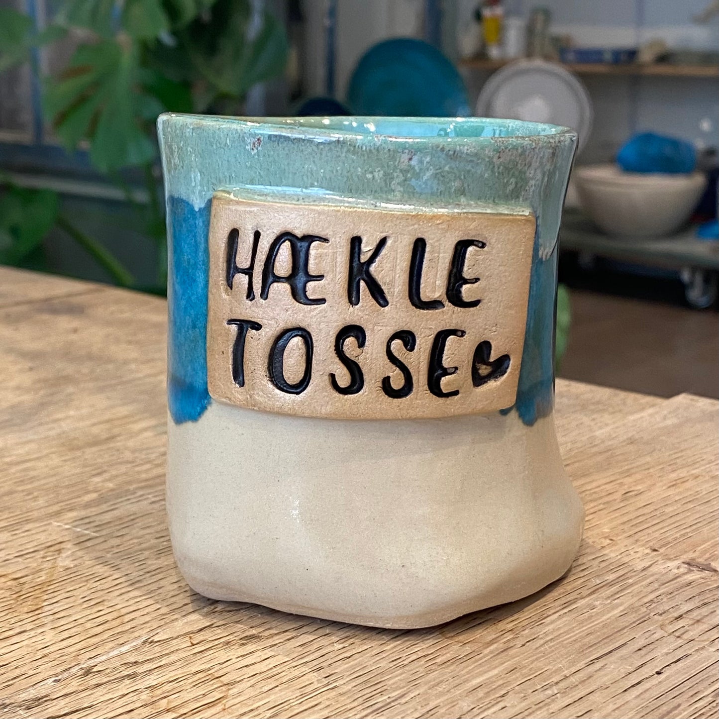 Håndformet krus; HÆKLETOSSE, nr 1