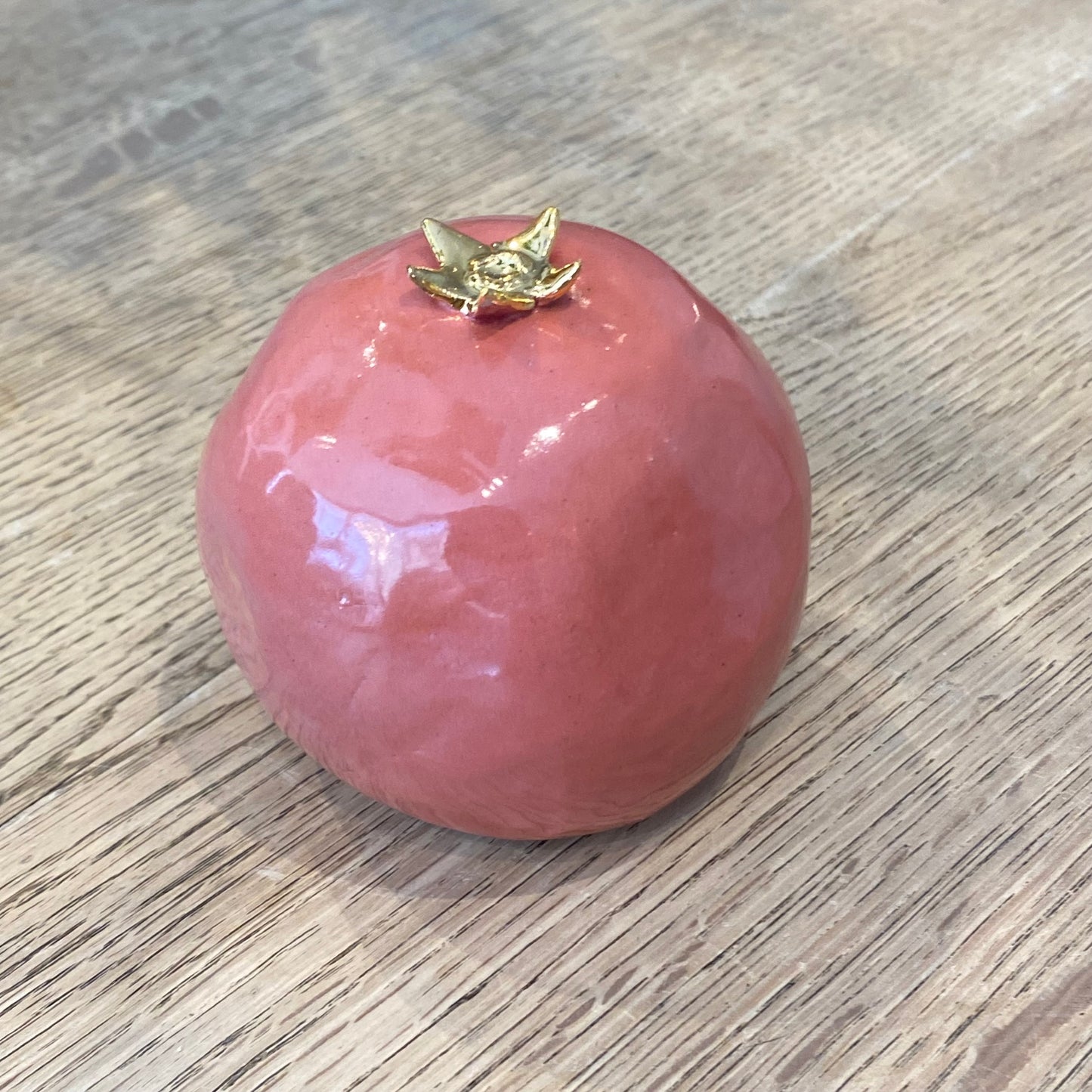 Håndformet granatæble, mørk rosa