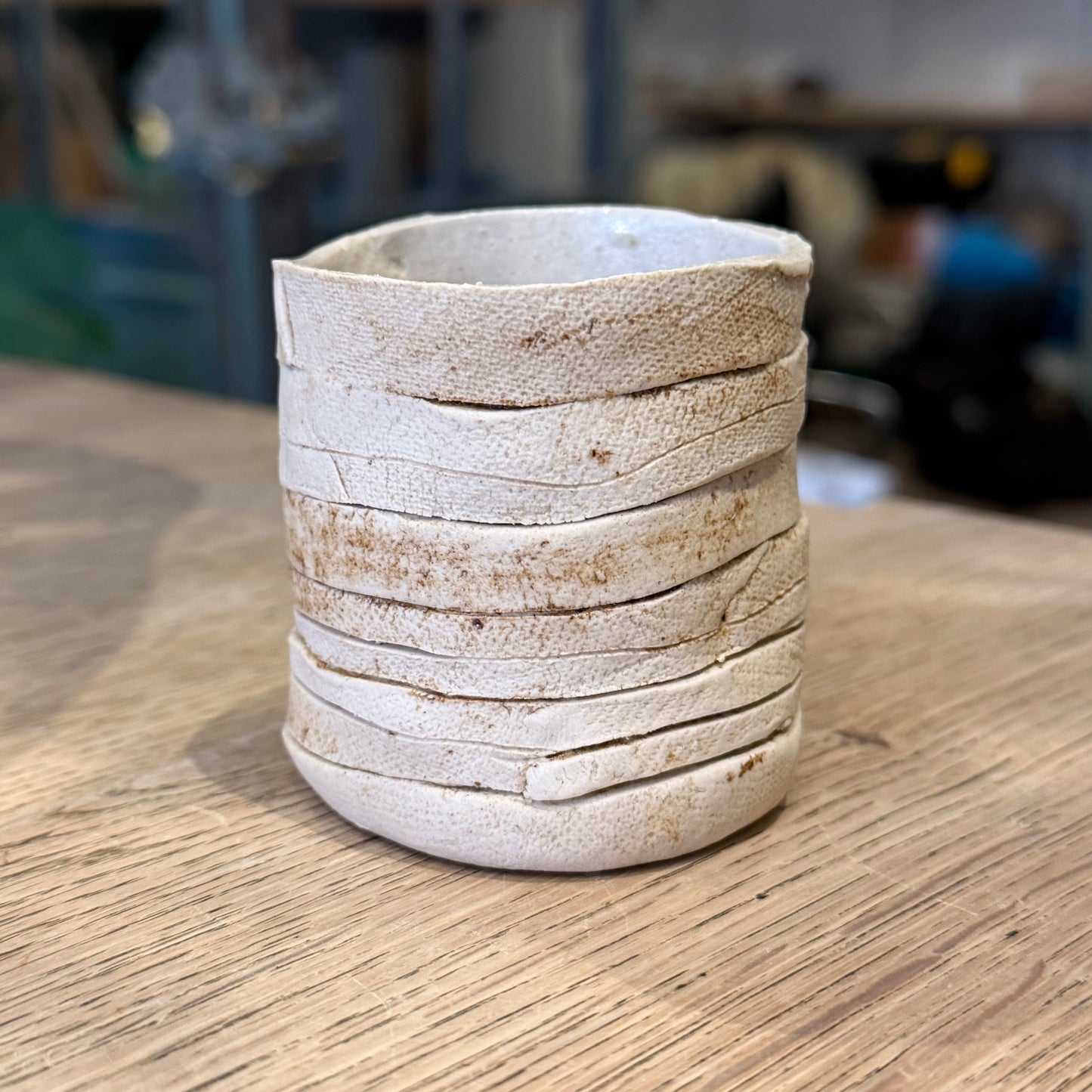 Unik og håndformet mini vase/holder