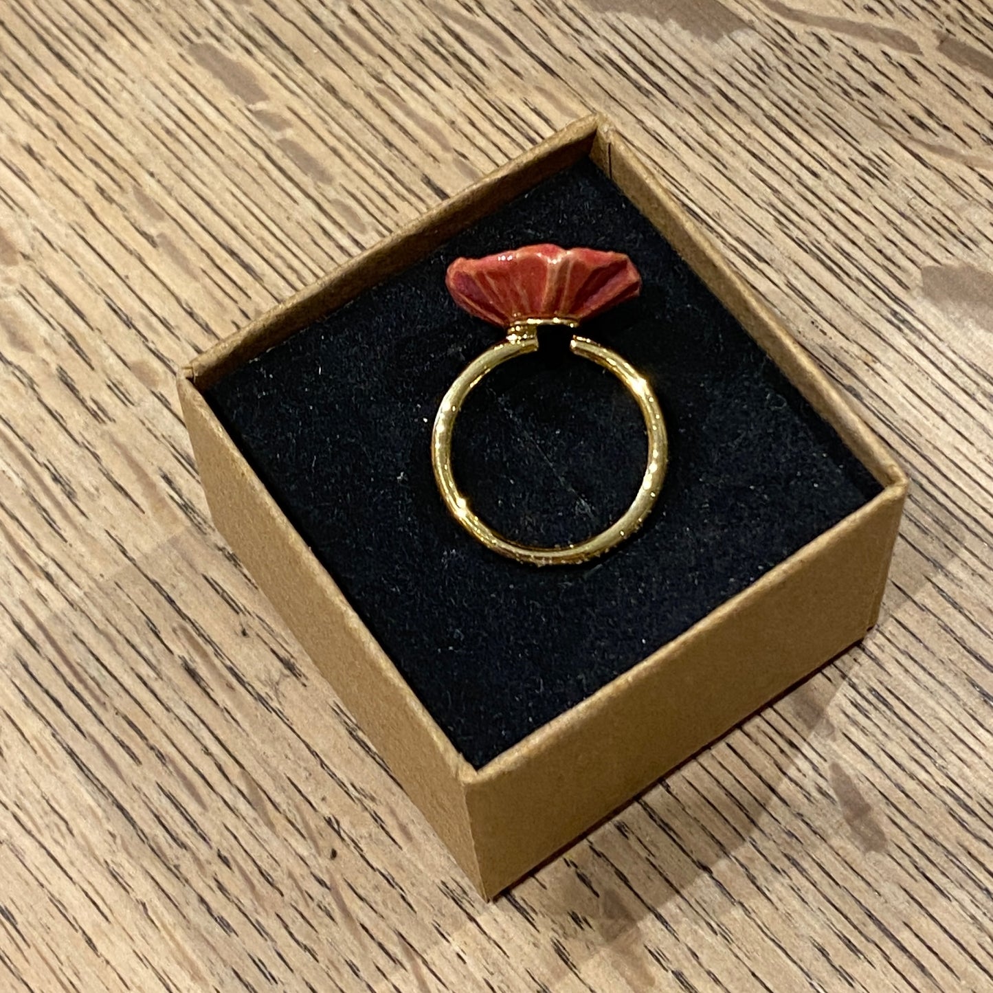 Unik fingerring, mørk rosa