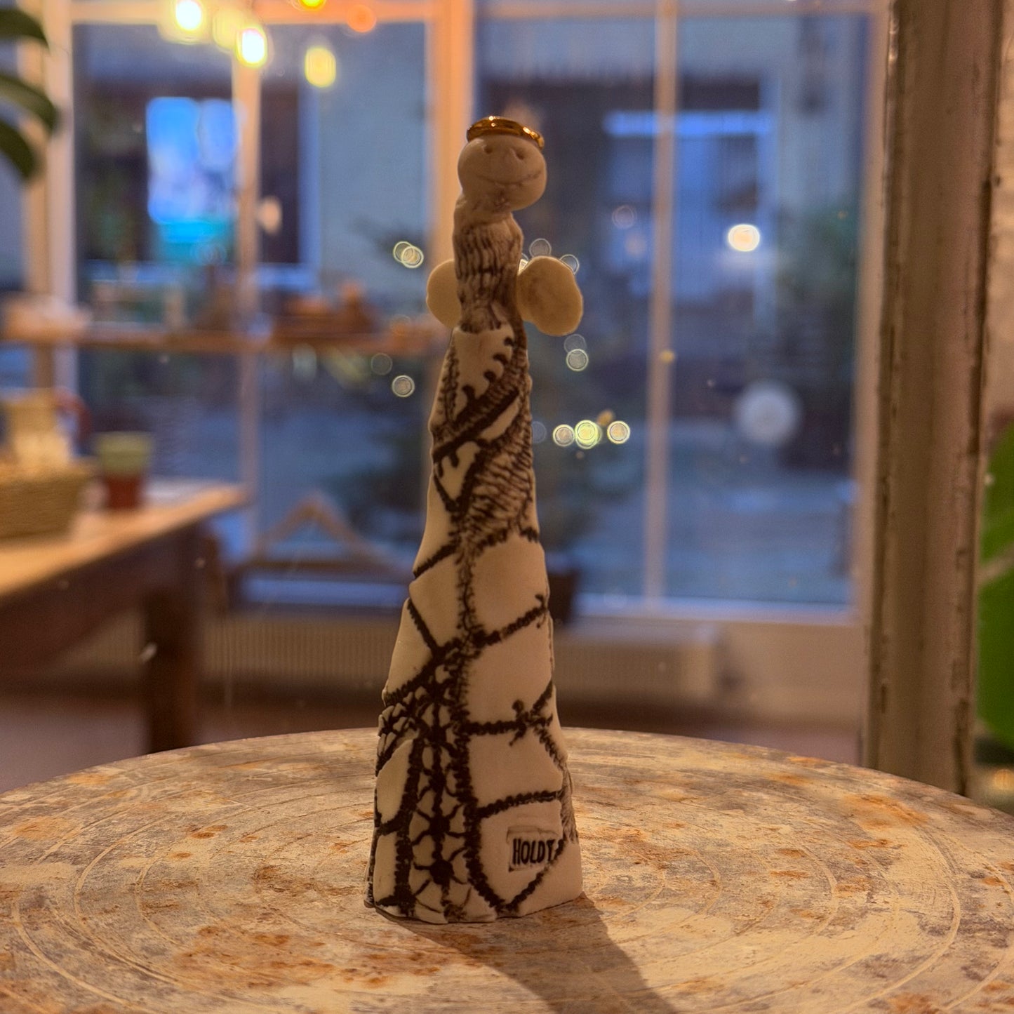 Engel i porcelæn, 11 cm