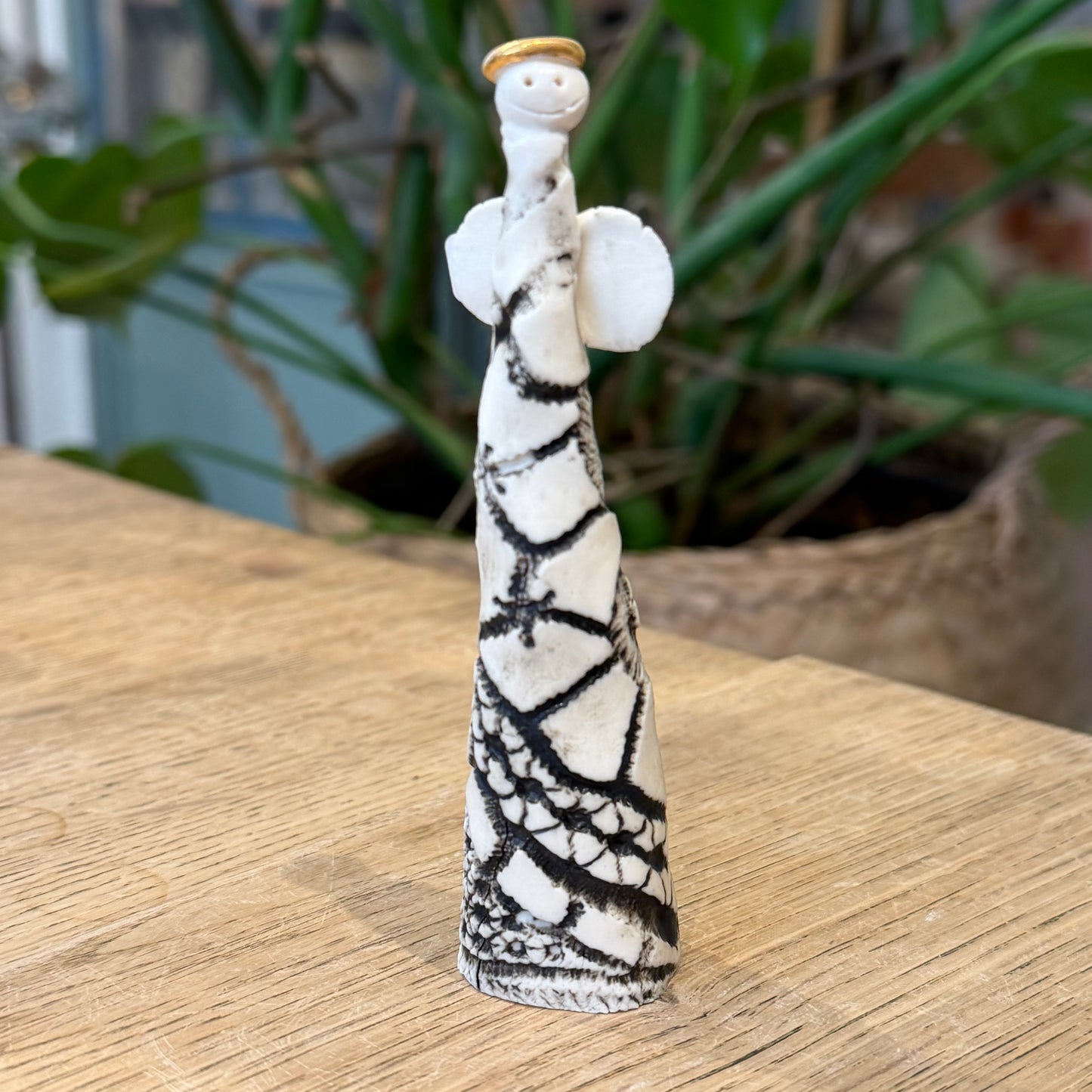 Engel i porcelæn, 11 cm, nr. 8