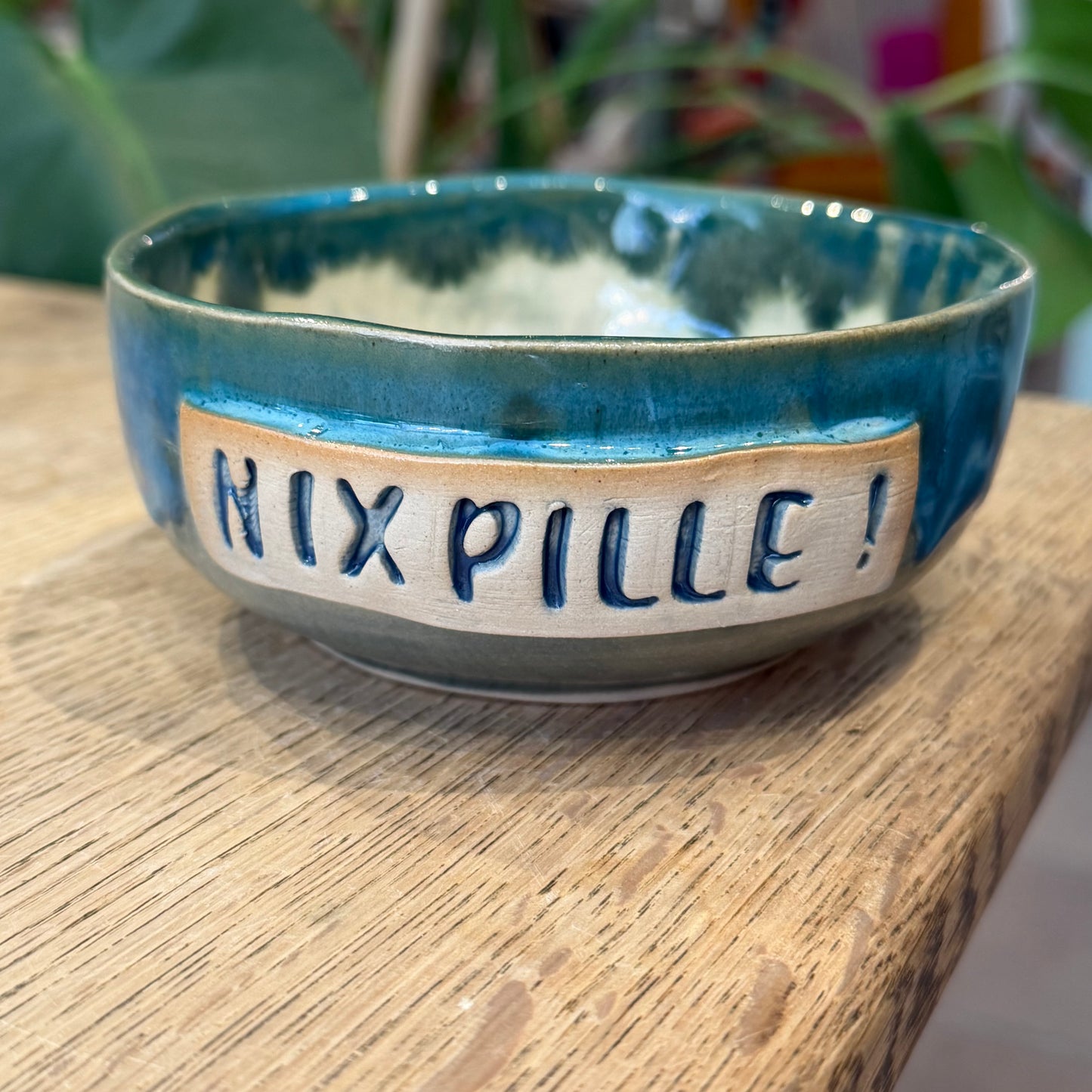 Skål med tekst ‘NIX PILLE!’