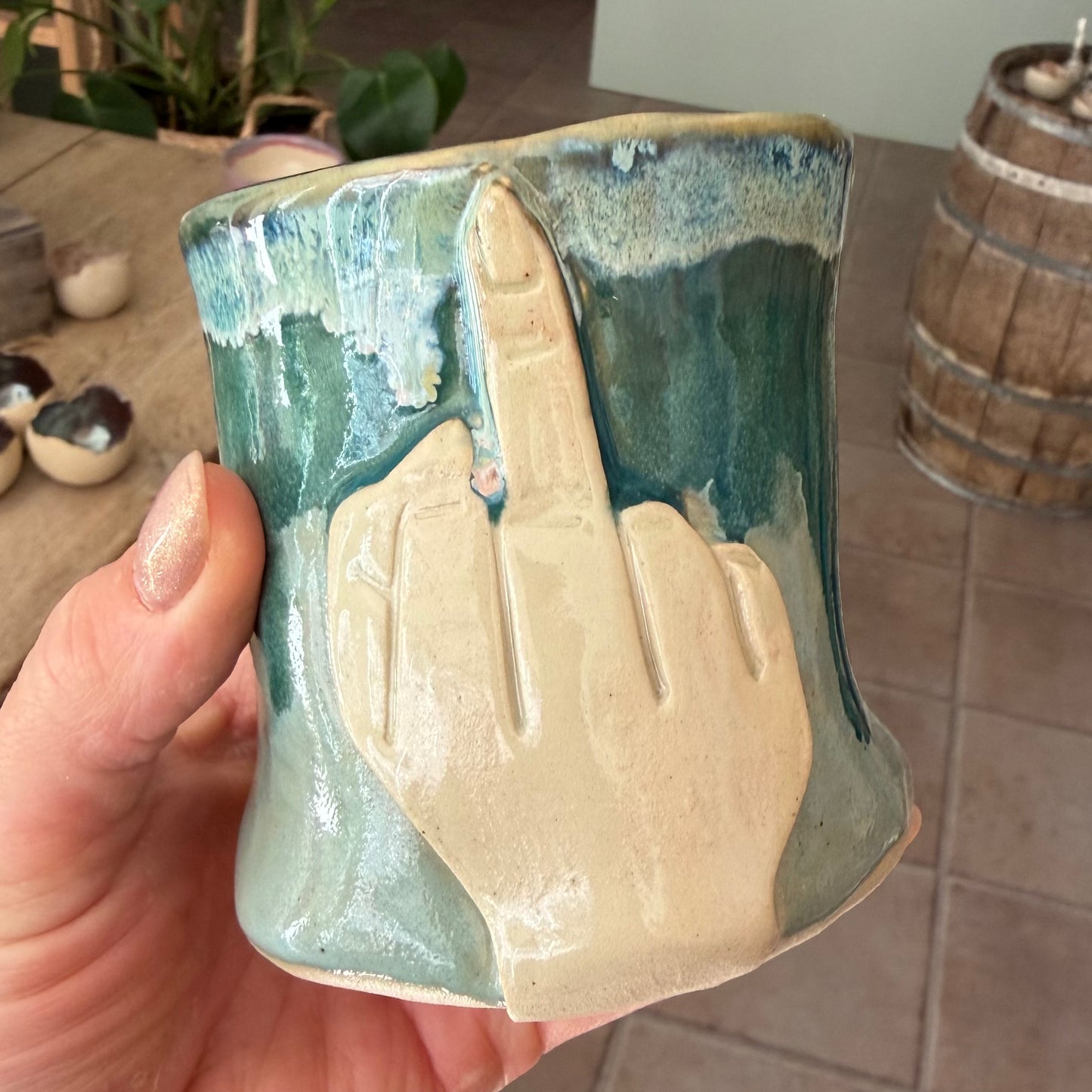Håndformet krus, Faen finger, nr 1