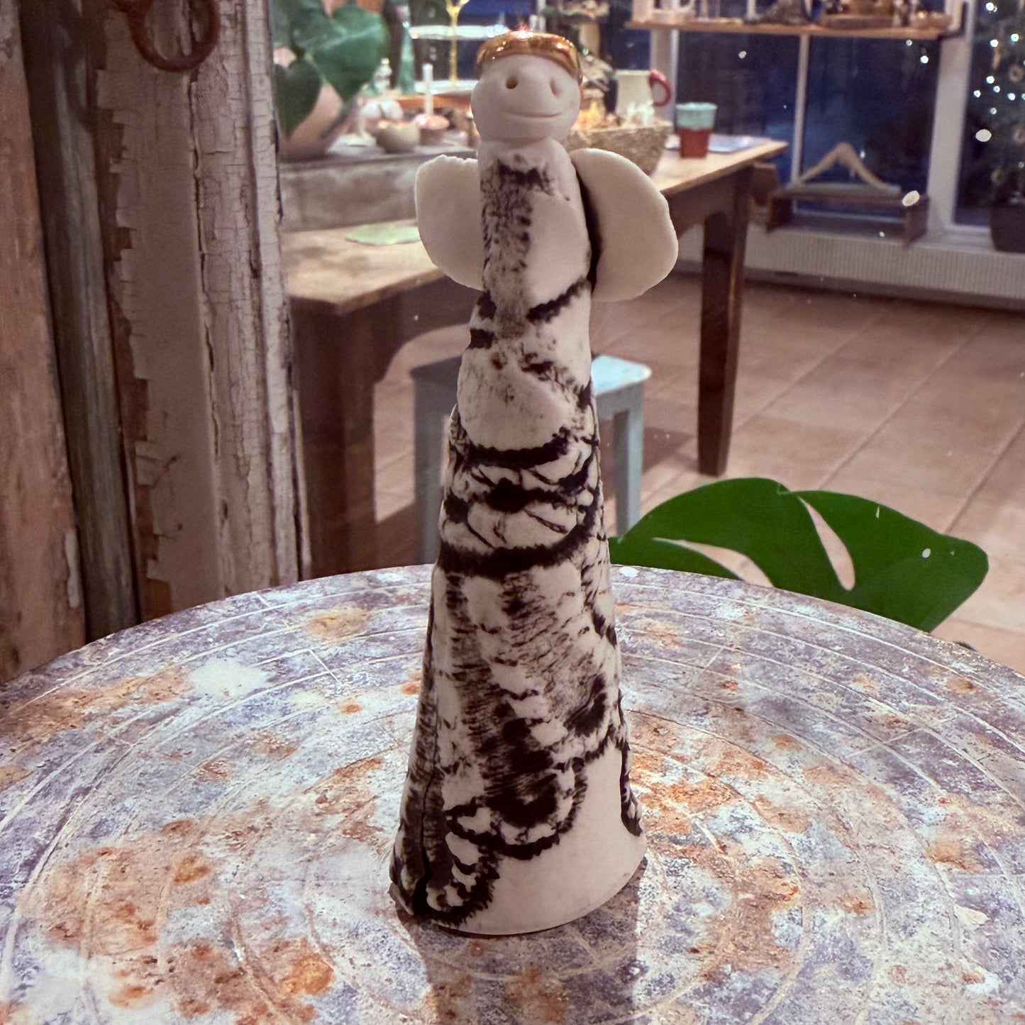 Engel i porcelæn, 9 cm