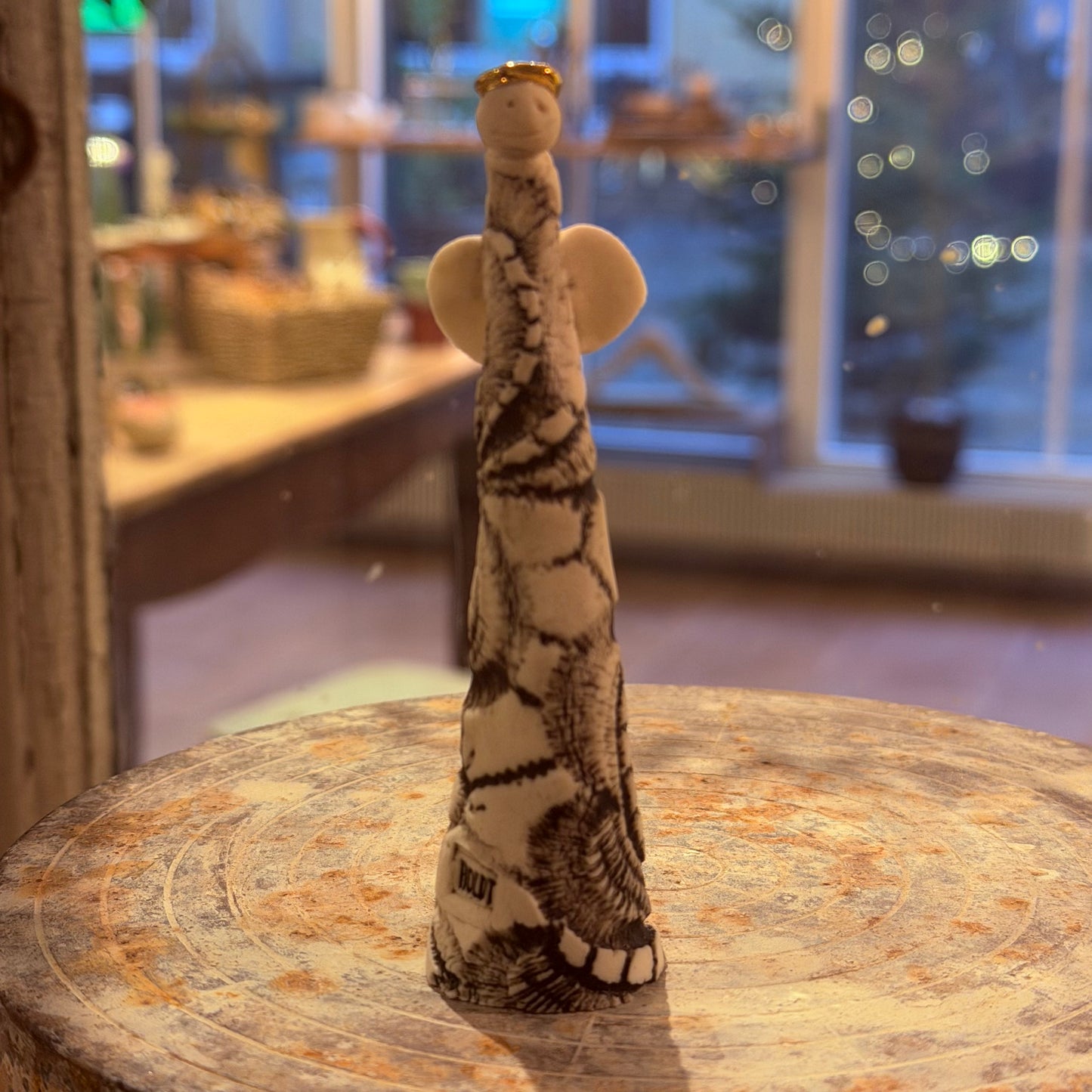 Engel i porcelæn, 11 cm