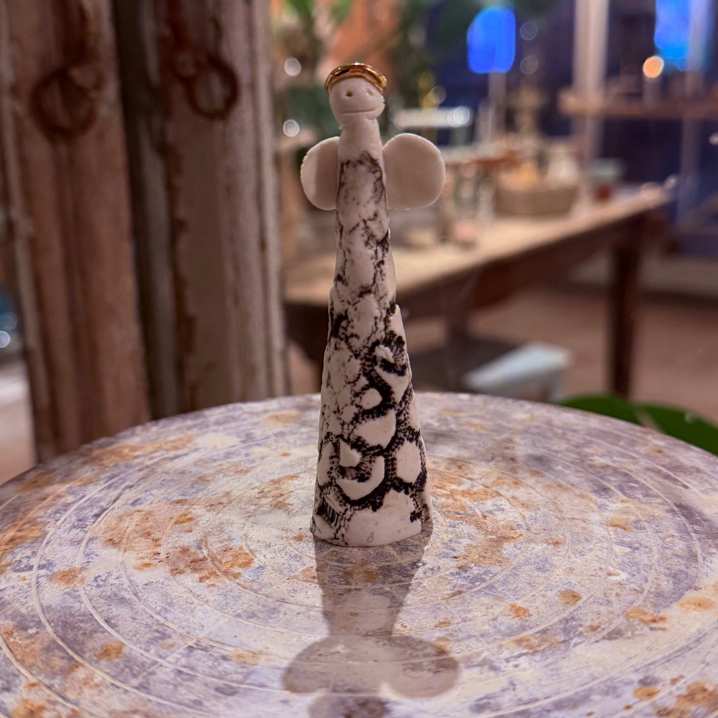 Engel i porcelæn, 9 cm