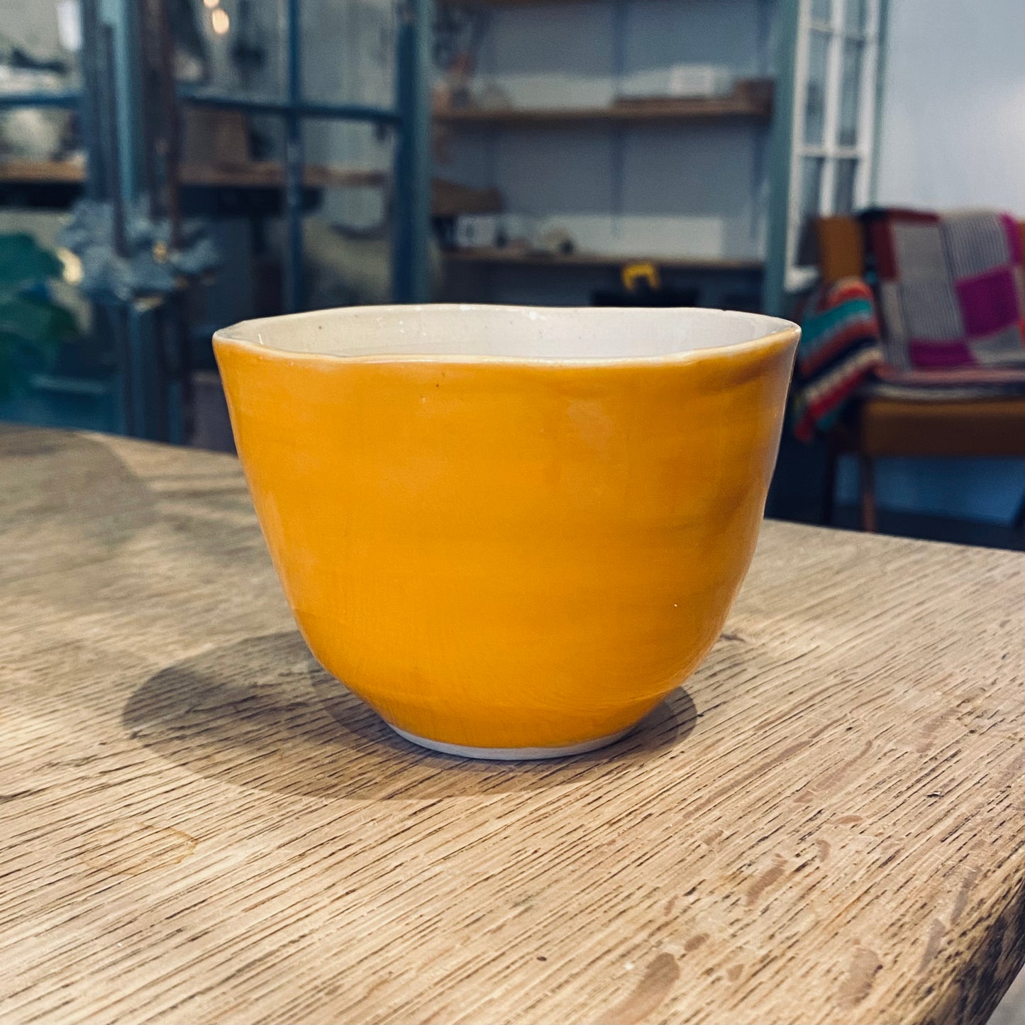 Drejet skål i stentøj, orange