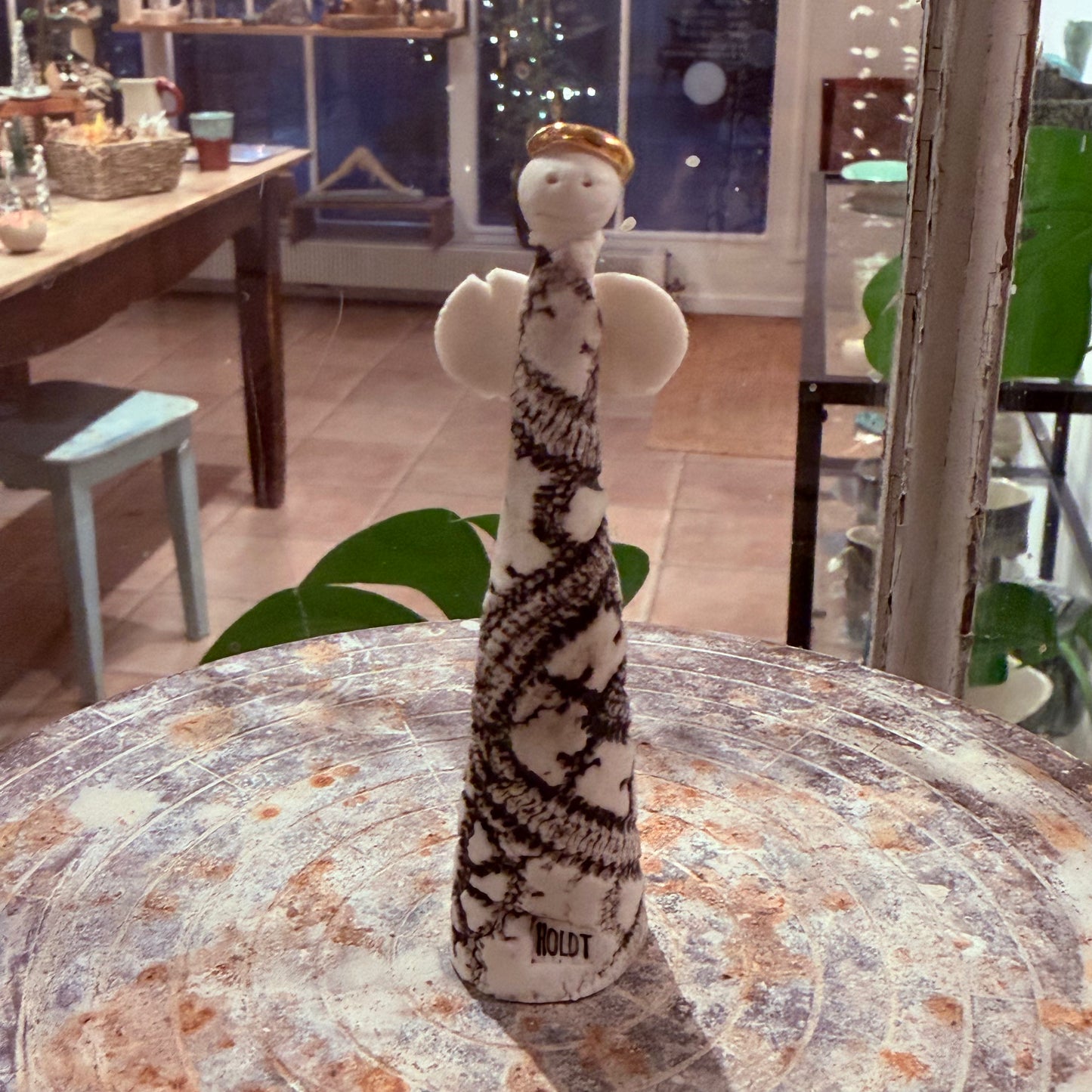 Engel i porcelæn, 9 cm