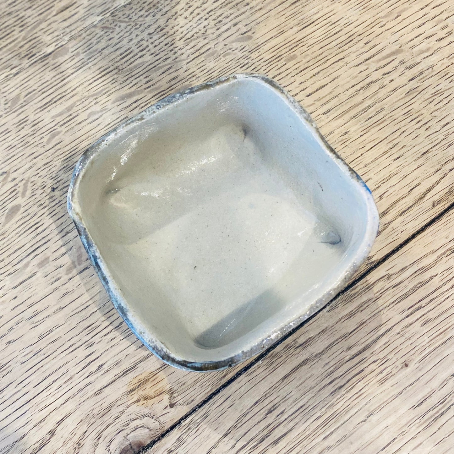 Unik og håndformet skål