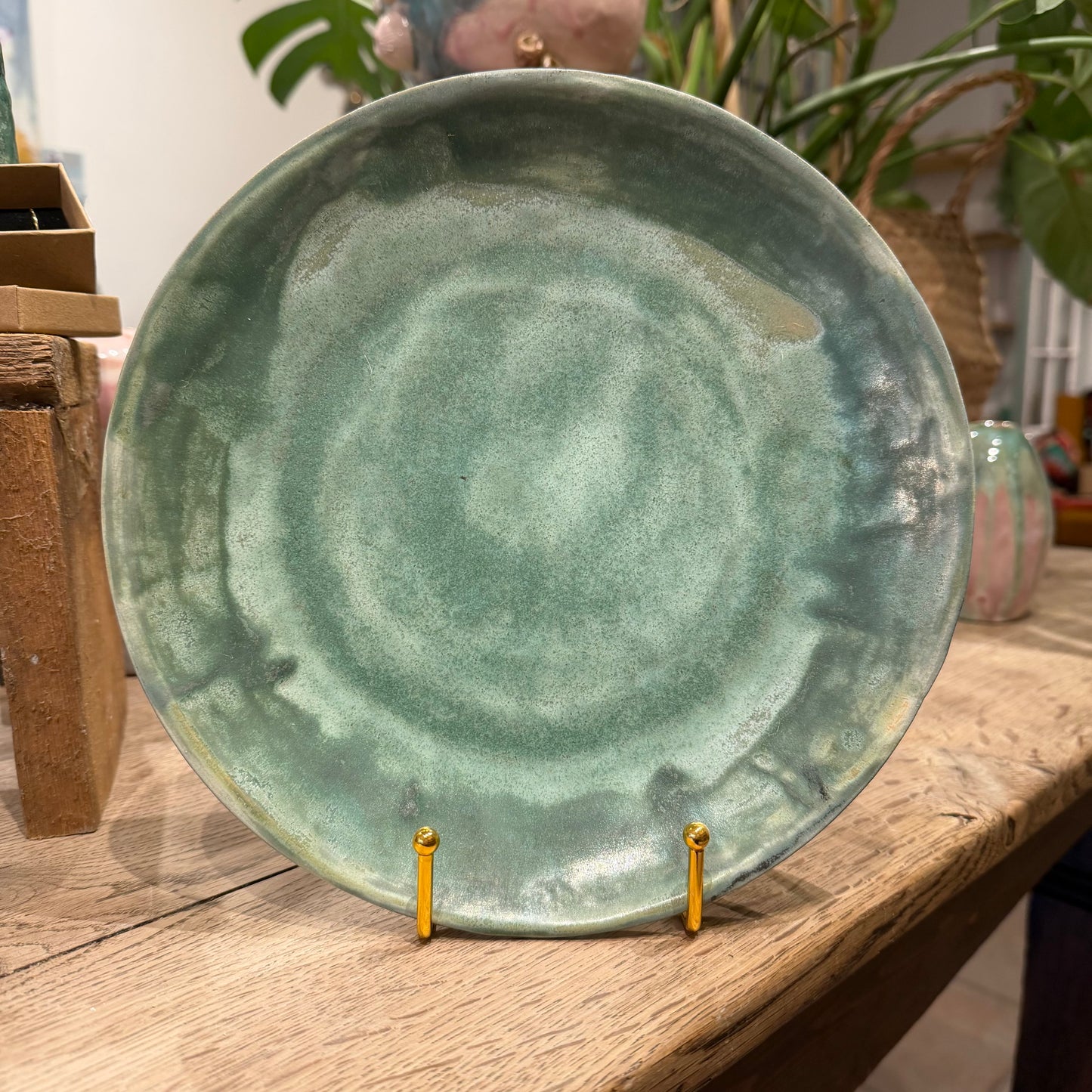 Håndformet tallerken, kobbergrøn