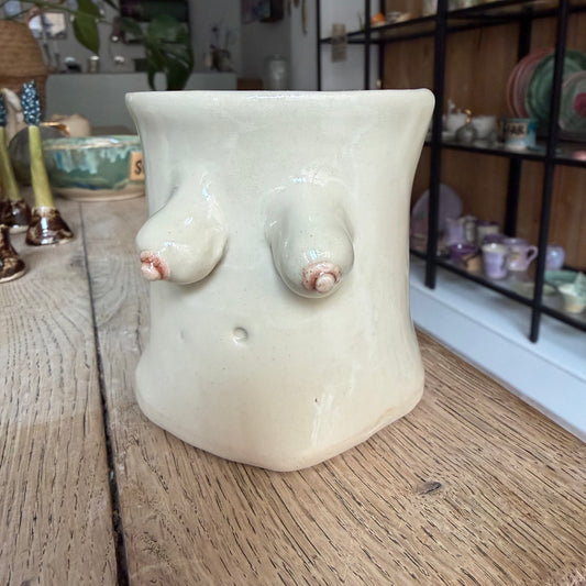 Håndformet brystkop nr. 2