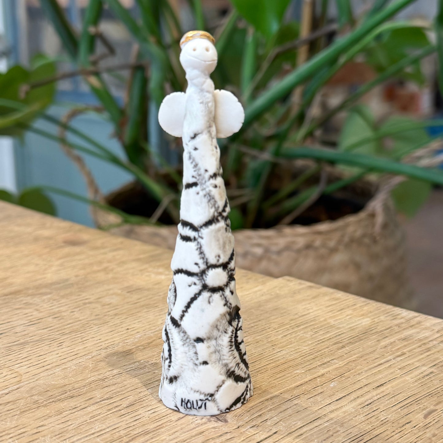 Engel i porcelæn, 11 cm, nr. 7