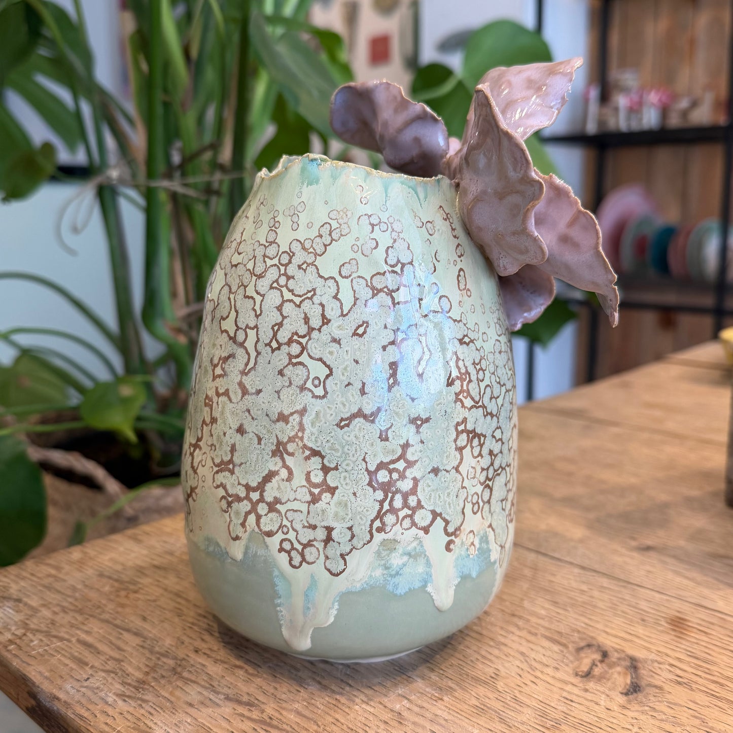 Unika håndformet vase, Tulipan