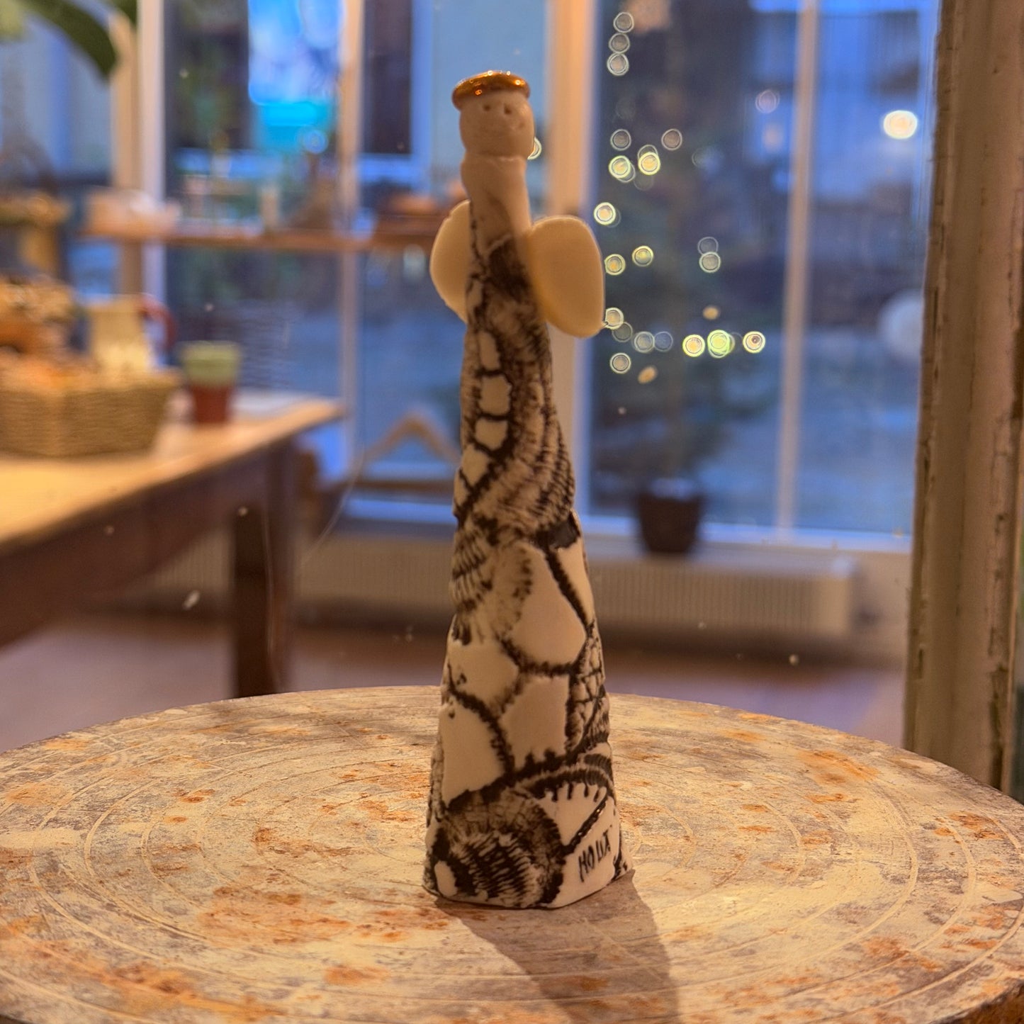 Engel i porcelæn, 11 cm