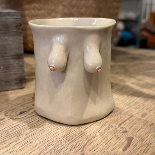 Håndformet brystkop nr. 2