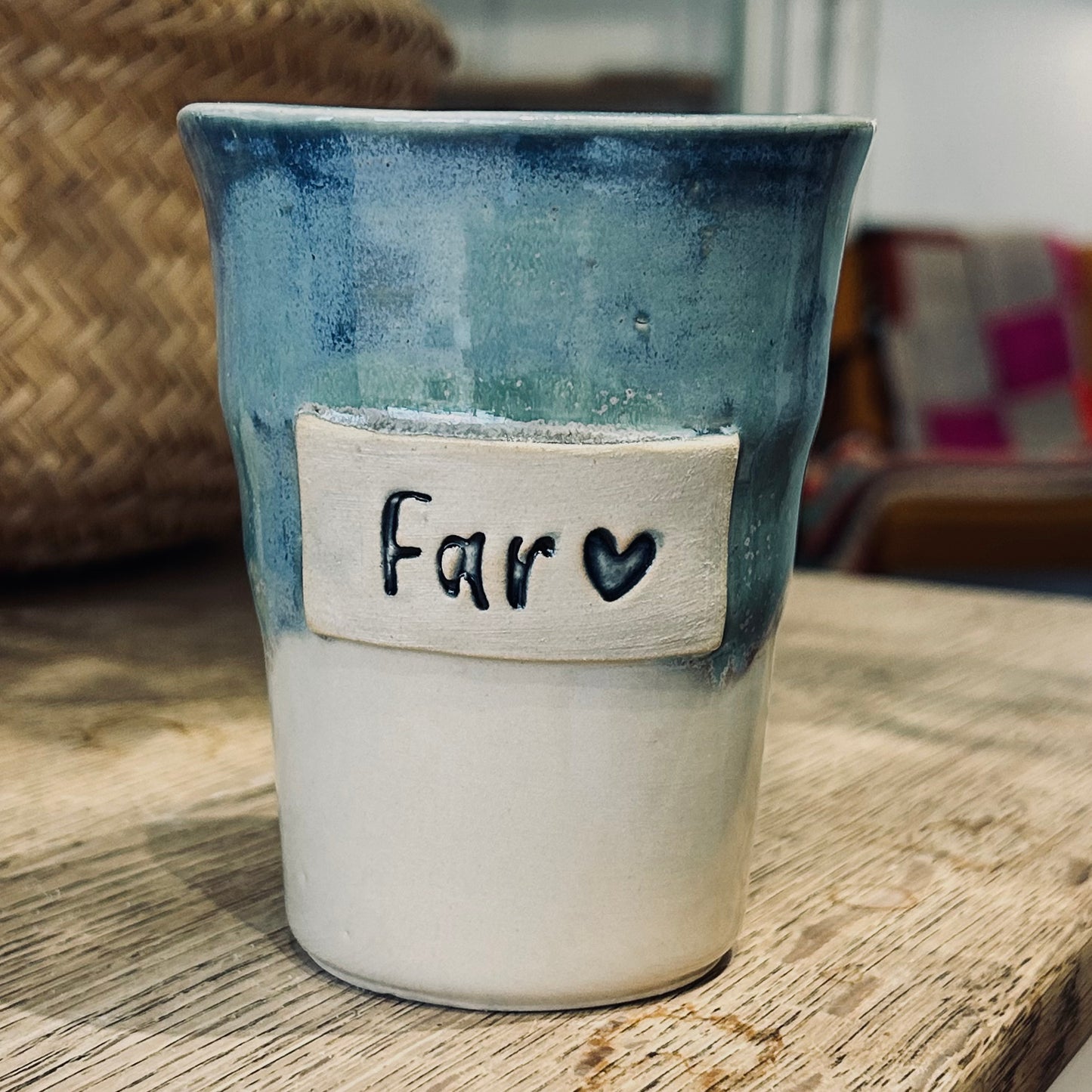 Højt krus med tekst; FAR 🖤