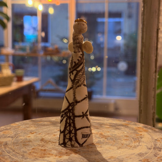 Engel i porcelæn, 11 cm