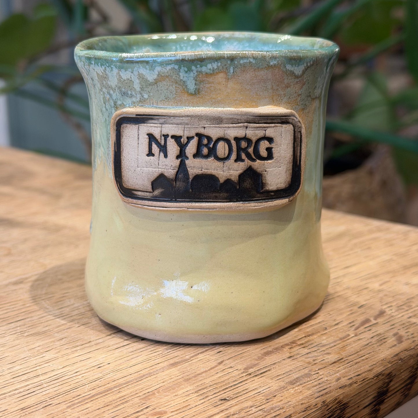 Håndformet krus, Nyborg, nr 4