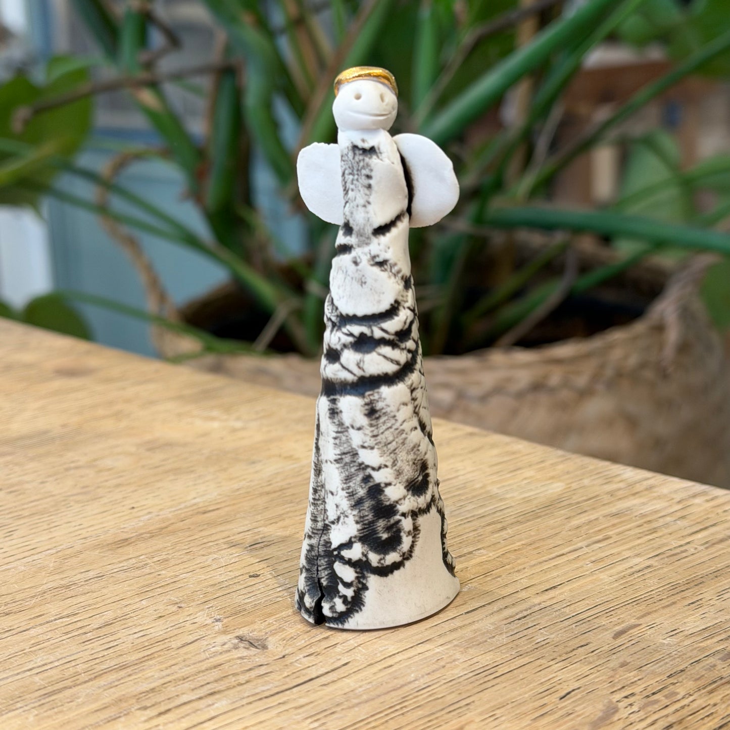 Engel i porcelæn, 9 cm, nr. 7