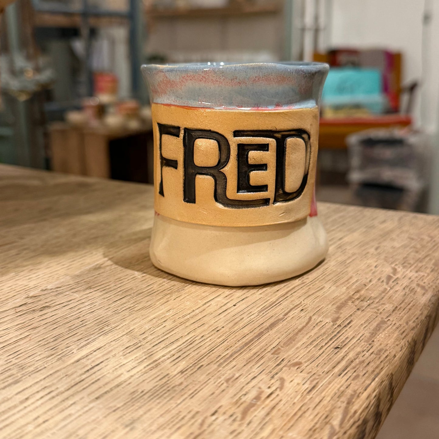 Håndformet krus, FRED, nr 4