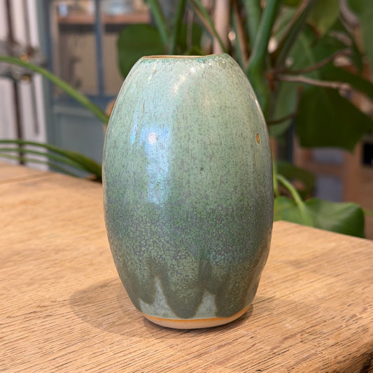 Oval vase, grøn