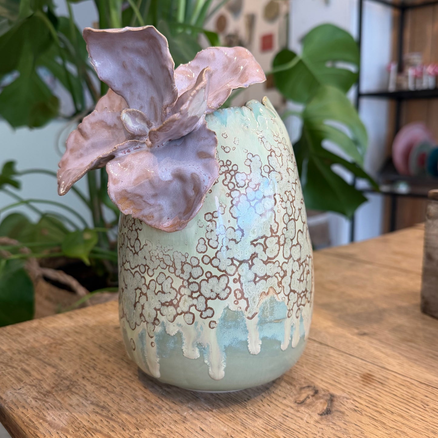Unika håndformet vase, Tulipan