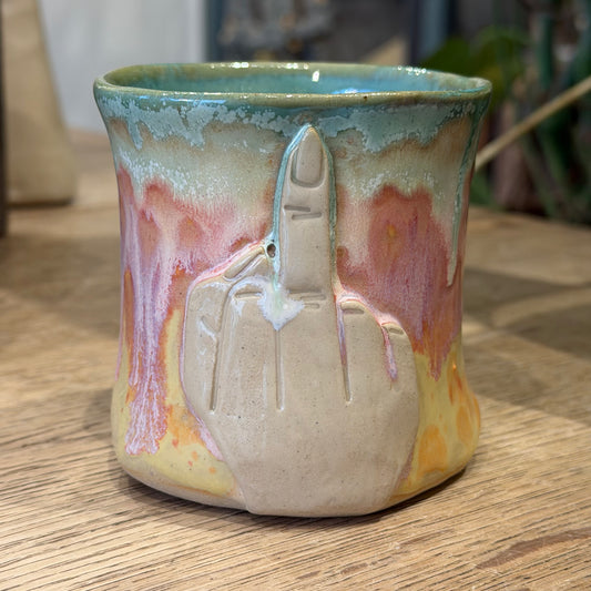 Håndformet krus, fuckfinger, nr 2