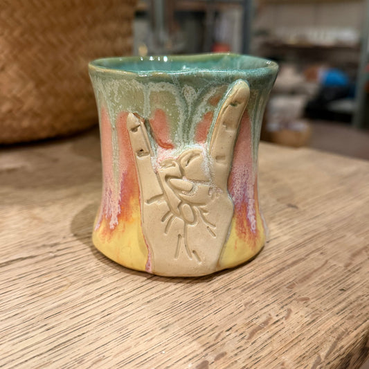 Håndformet krus, Rock’n’Roll, nr 4