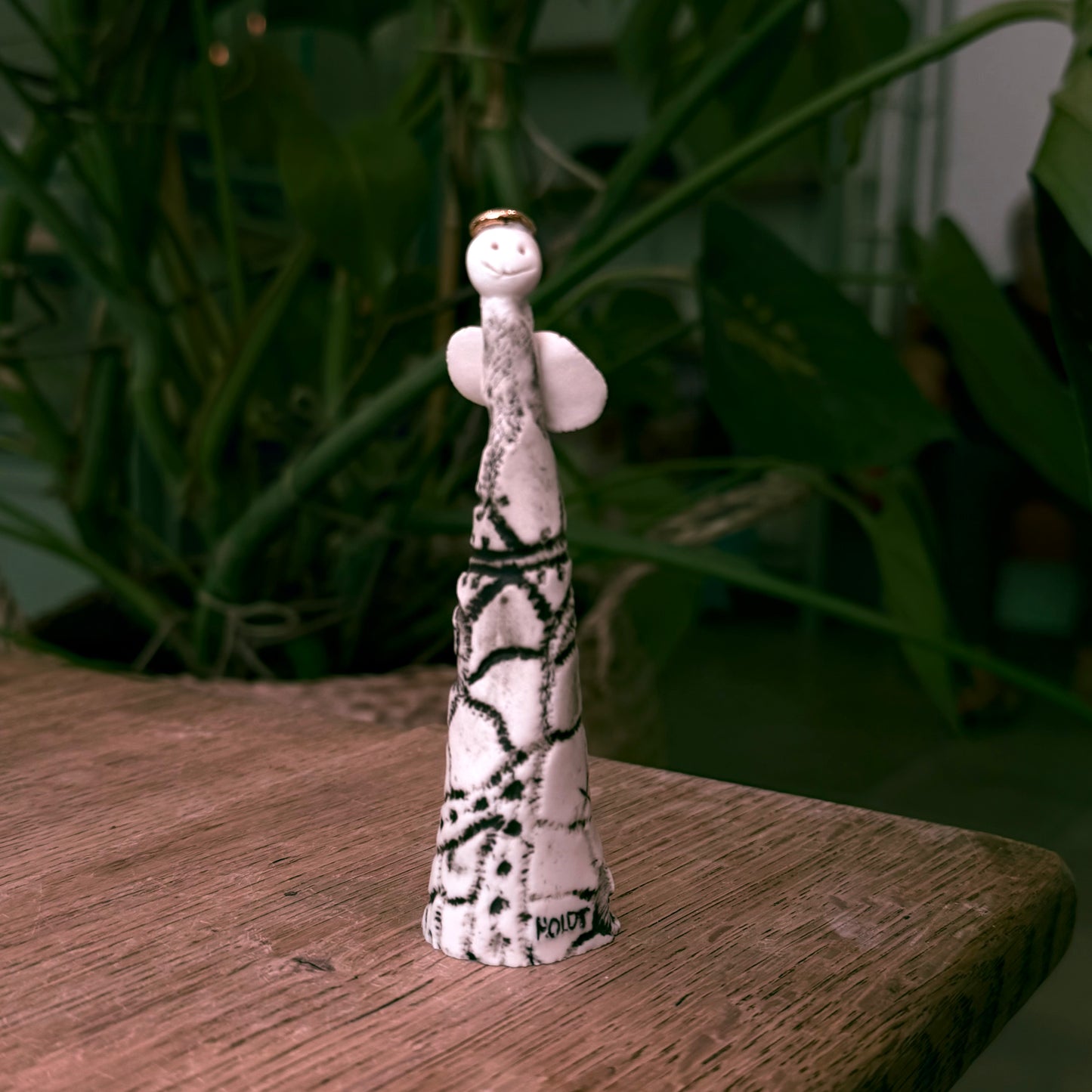 Engel i porcelæn, 11 cm, nr. 9