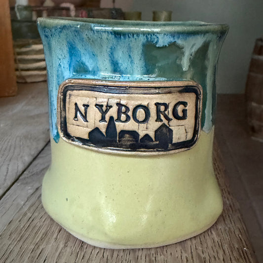 Håndformet krus, Nyborg nr 1