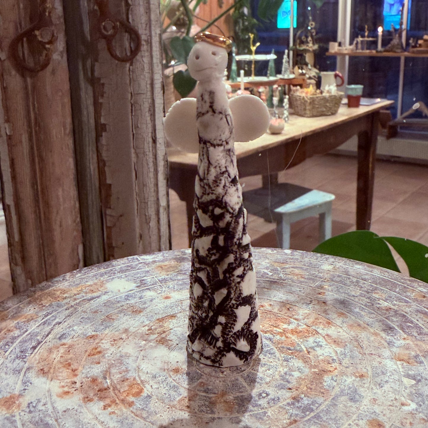 Engel i porcelæn, 9 cm