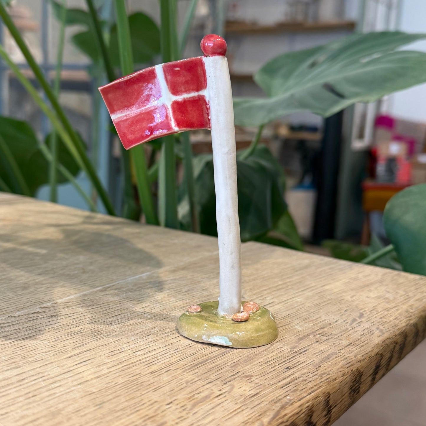 Flagstang med Dannebrog, 12,5 cm
