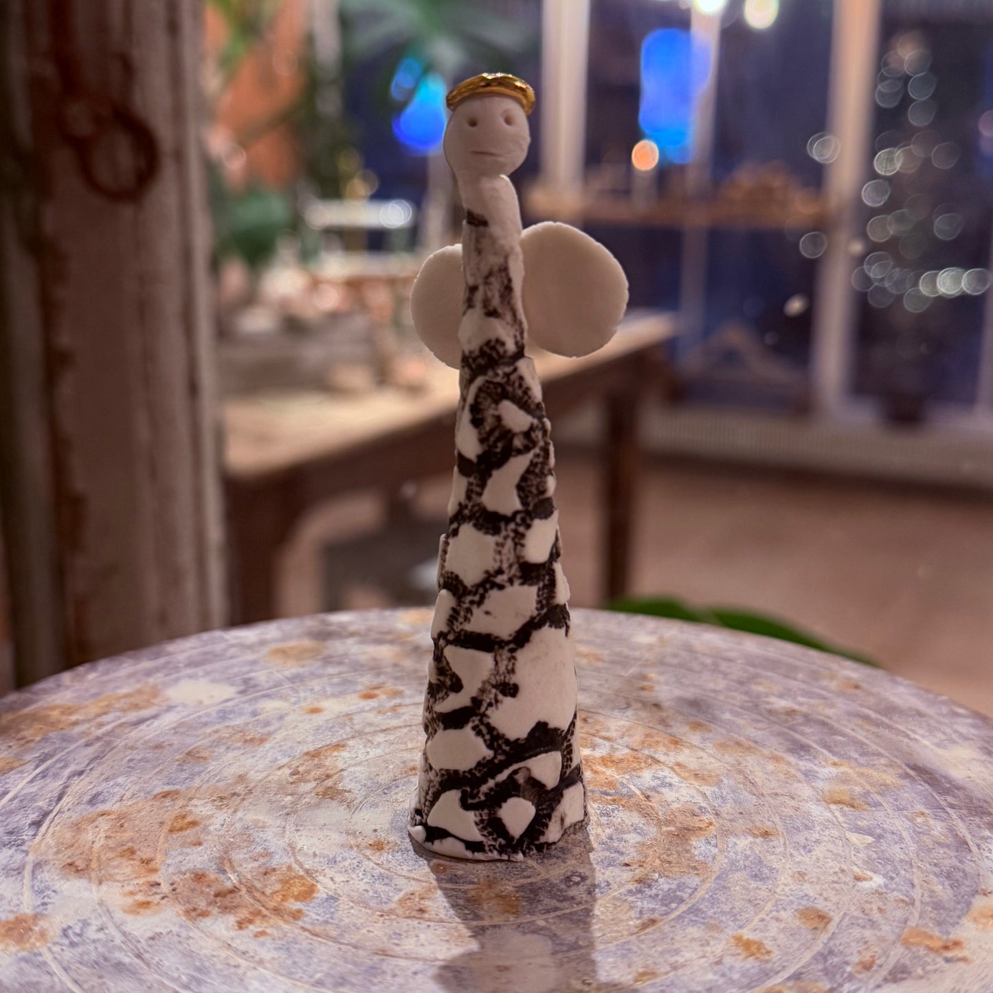 Engel i porcelæn, 9 cm