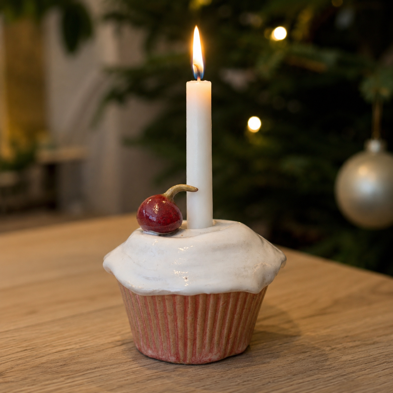 Lysestage, Muffin Cupcake med kirsebær